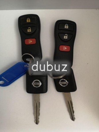 nissan-tiida-2013-perfect-condition-big-3