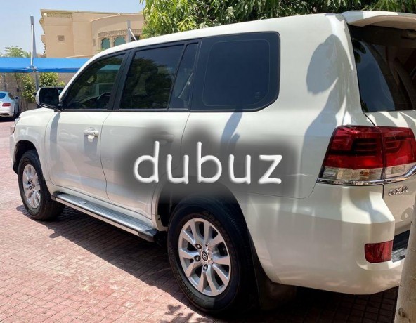 toyota-land-cruiser-gxr-v8-in-perfect-condition-big-7