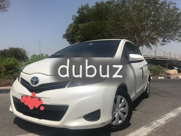 toyota-yaris-2012-in-very-good-conditions-big-9