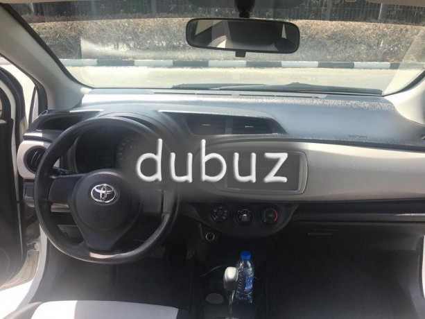 toyota-yaris-2012-in-very-good-conditions-big-2