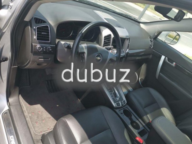 captiva-ltz-european-lady-drevin-in-showroom-condition-big-1