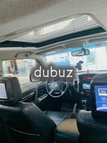 top-end-full-option-luxury-pajero-with-black-leather-interior-big-7