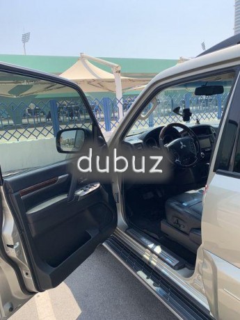 top-end-full-option-luxury-pajero-with-black-leather-interior-big-1