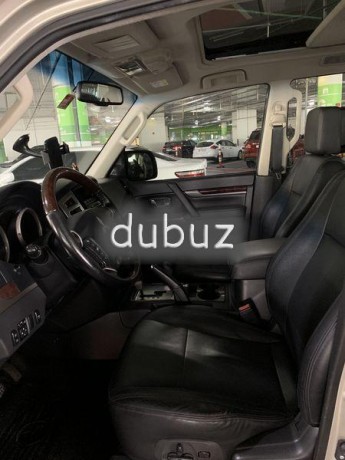 top-end-full-option-luxury-pajero-with-black-leather-interior-big-0