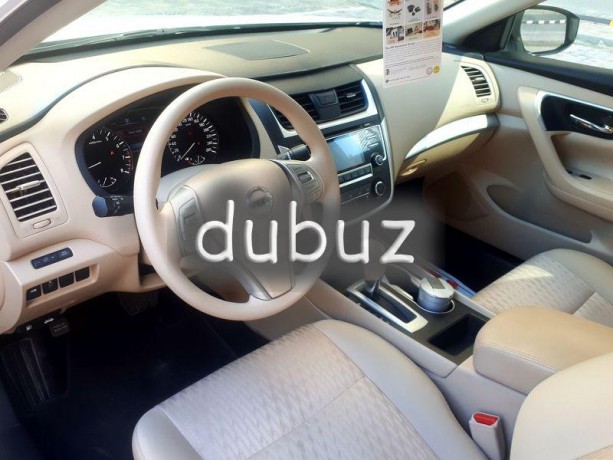 nissan-altima-25-sv-2017-gcc-spec-almost-brand-new-100-original-paint-camera-remote-start-cruise-big-1