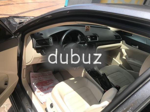 passat-mid-option-with-sunroof-big-5