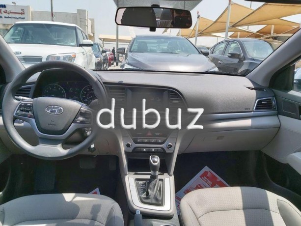 2017-hyundai-elantra-special-edition-pearl-white-clean-car-big-4