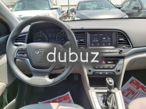 2017-hyundai-elantra-special-edition-pearl-white-clean-car-big-3