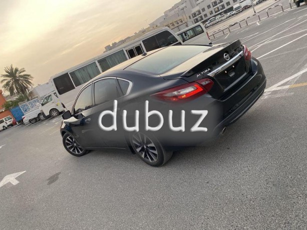 nissan-altima-black-2018-sl-big-2