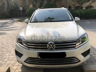 
                            
                            2016 VW Touareg Like New
                            
                        