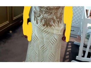 
                        فستان حفلات مستعمل مره واحده فقط                                            