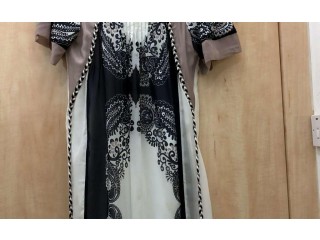 
                        Midi dress, used once only , size : M-L                                            