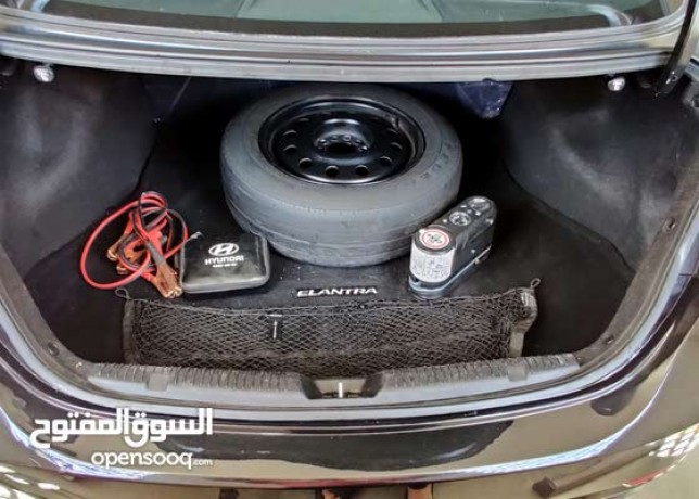 hyundai-elantrs-2015-limited-big-6