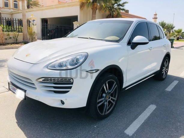 2014-cayenne-v6-full-options-sports-pack-big-2