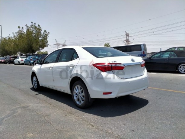 toyota-corolla-18-gcc-specs-big-13