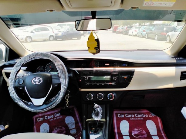 toyota-corolla-18-gcc-specs-big-10