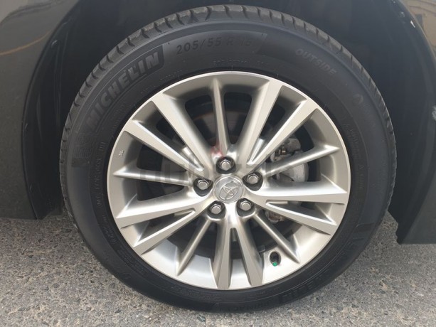 toyota-corolla-2016-20-litter-se-gcc-fsh-under-warranty-big-1
