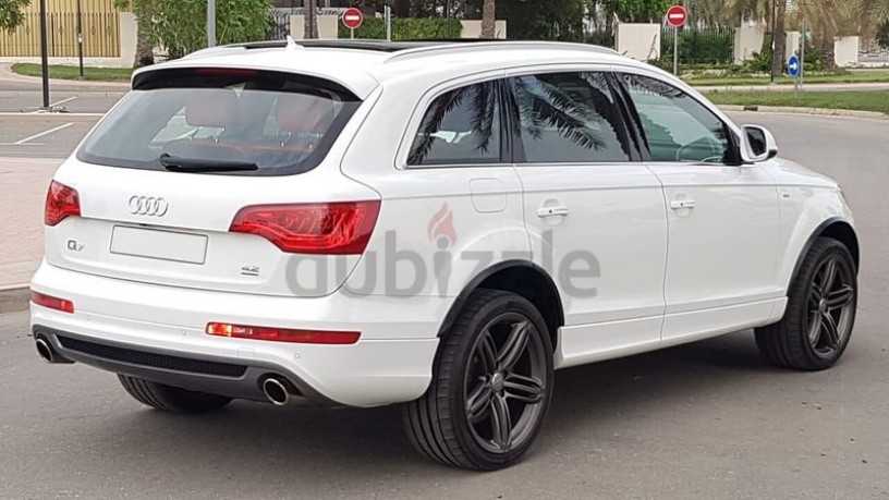 exclusive-audi-q7-v8-42-s-line-quattro-special-carbon-fiber-edition-100-accidents-free-gcc-big-17