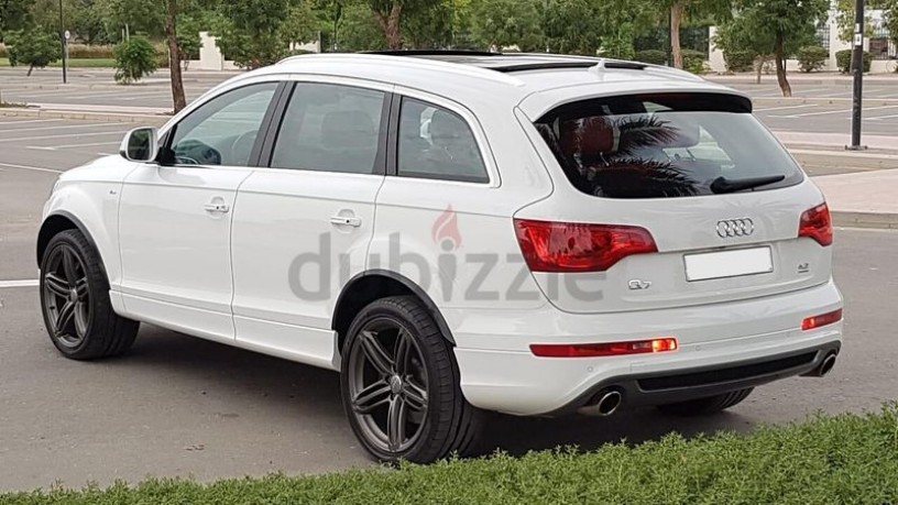 exclusive-audi-q7-v8-42-s-line-quattro-special-carbon-fiber-edition-100-accidents-free-gcc-big-14