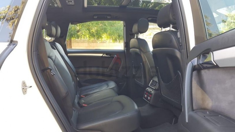 exclusive-audi-q7-v8-42-s-line-quattro-special-carbon-fiber-edition-100-accidents-free-gcc-big-3