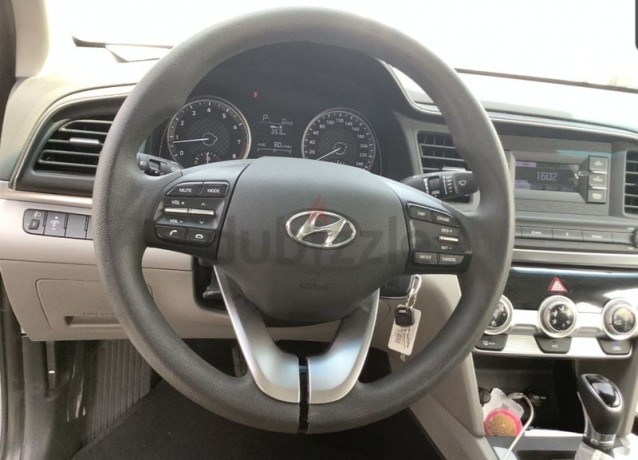 gcc-16l-like-new-brand-hyundai-elantra-2019-gccfull-agency-recordperfect-car-big-3