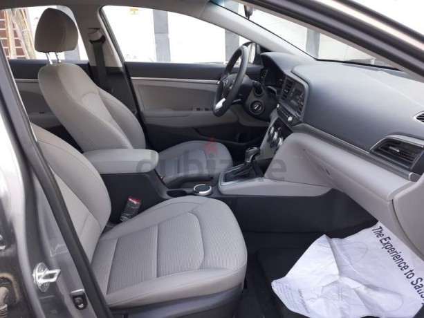 gcc-16l-like-new-brand-hyundai-elantra-2019-gccfull-agency-recordperfect-car-big-1