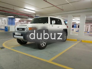 
                            
                            2016 Toyota FJ Cruiser White 148000 KM Under Warranty
                            
                        