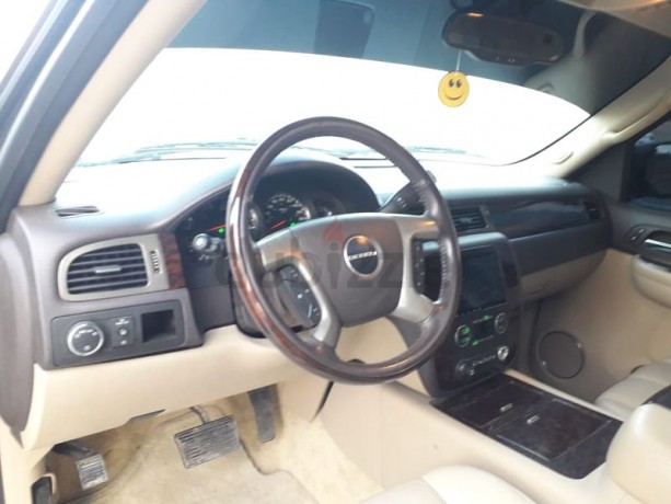 top-of-range-gmc-denali-yukon-2008gccfull-option8-cylinder-62l-big-5
