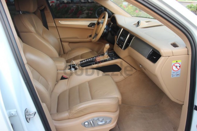 porsche-macan-turbo-2014-gcc-specs-big-8