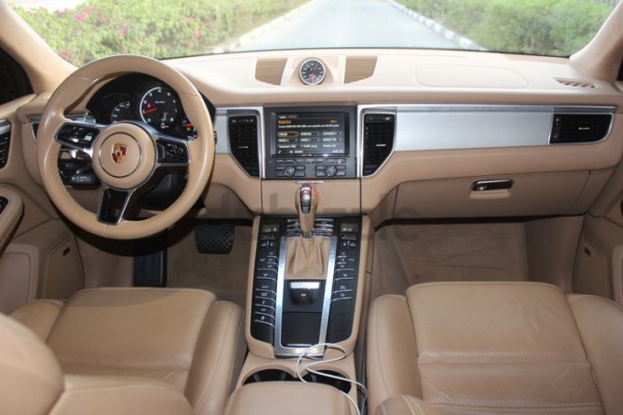 porsche-macan-turbo-2014-gcc-specs-big-1