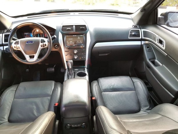 ford-explorer-2014-gcc-fulloption-xlt-agency-maintain-bank-finance-available-big-9
