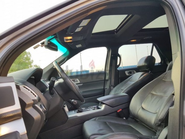 ford-explorer-2014-gcc-fulloption-xlt-agency-maintain-bank-finance-available-big-8