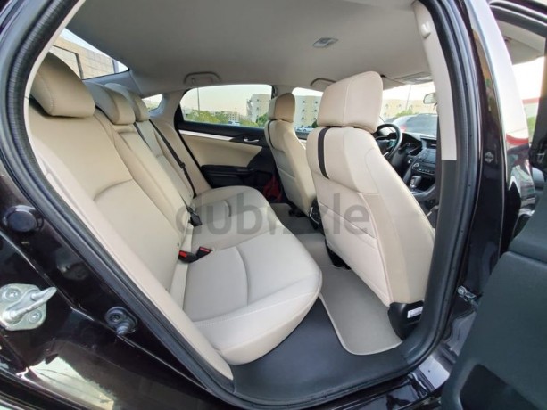 honda-civic-2018-gcc-midoption-single-owner-agency-maintain-980-monthly-with-no-downpayment-big-6