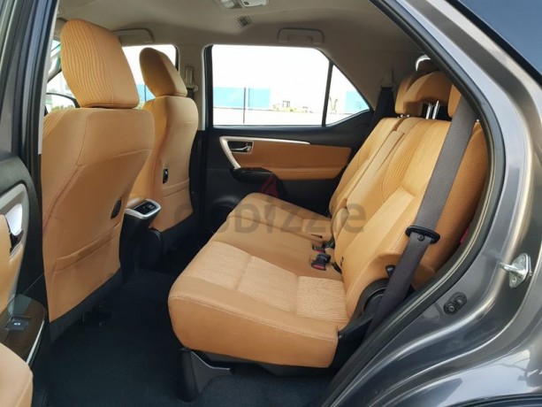 toyota-fortuner-2016-gcc-gxr-v6-orignal-paint-1650-monthly-with-no-downpayment-big-5
