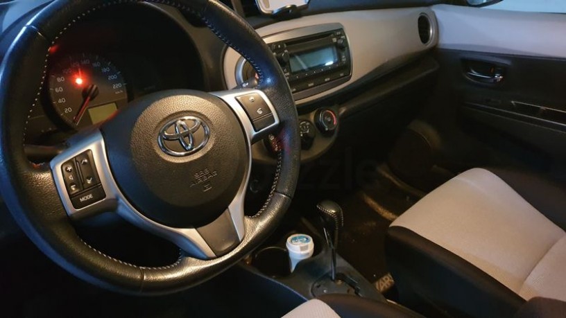 toyota-yaris-2013-hatch-back-15l-done-44500km-in-perfect-condition-reduced-price-big-4