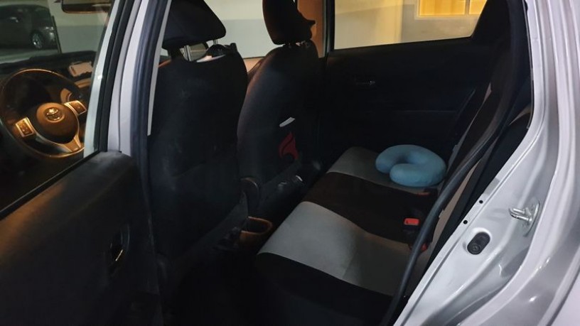 toyota-yaris-2013-hatch-back-15l-done-44500km-in-perfect-condition-reduced-price-big-2