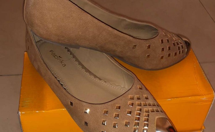 brown-shoes-big-2