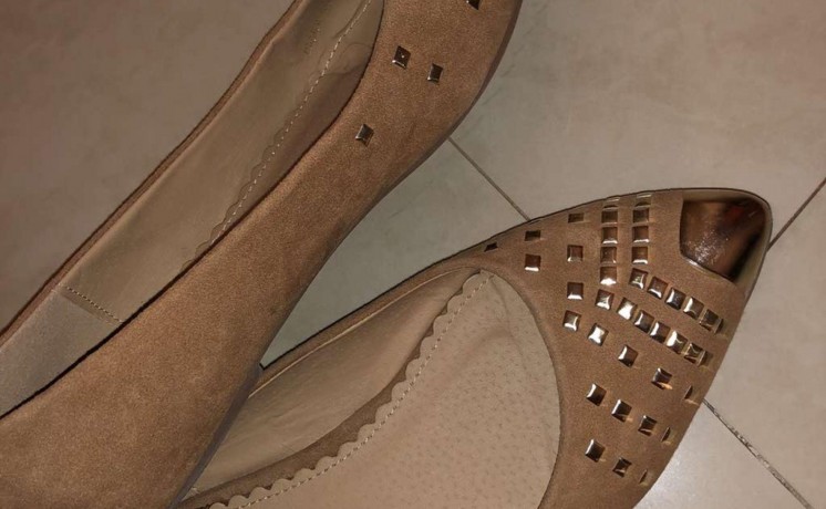 brown-shoes-big-0
