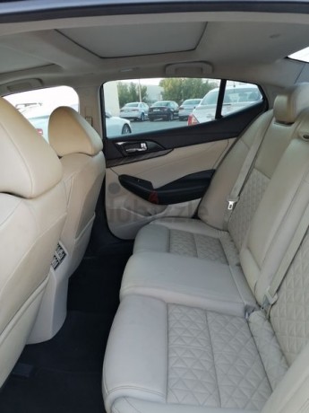 nissan-maxima-2016-platinum-big-0