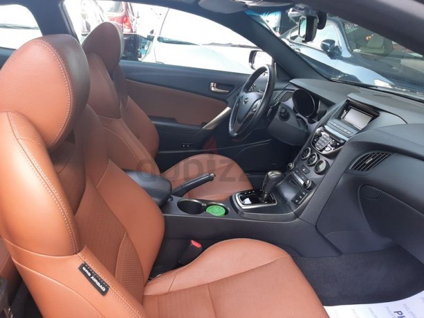 hyundai-genesis-coupe-38-2014-black-gcc-specification-big-4
