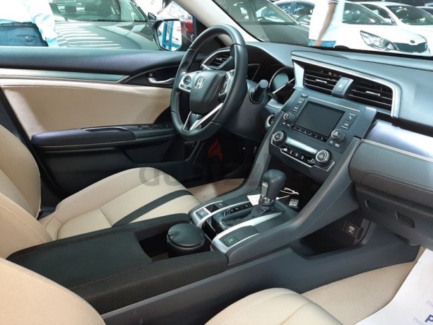 honda-civic-16-lx-sport-2019-burgundy-gcc-specification-big-3