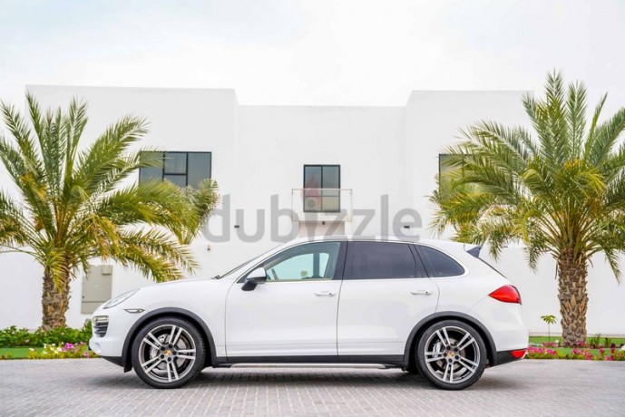aed-2114-per-month-0-dp-porsche-cayenne-s-v8-spectacular-condition-fully-loaded-big-13