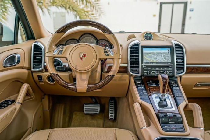 aed-2114-per-month-0-dp-porsche-cayenne-s-v8-spectacular-condition-fully-loaded-big-9