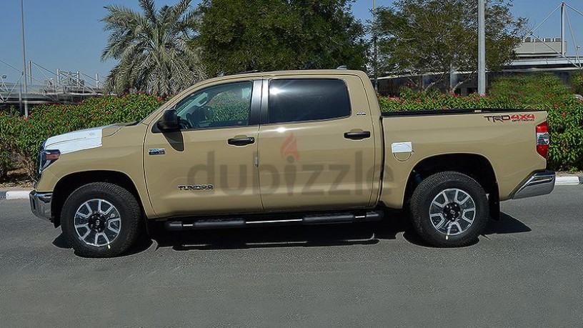 toyota-tndra-crewmax-trd-byj-57-lytr-v8-aldman-5-snoat-ao-200-alf-km-syan-2020-big-1