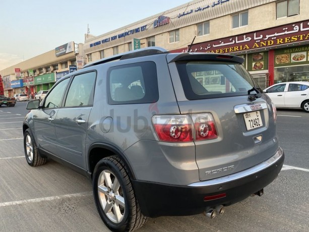 for-sale-gmc-acadia-2008-model-mid-renge-7seter-gcc-big-3