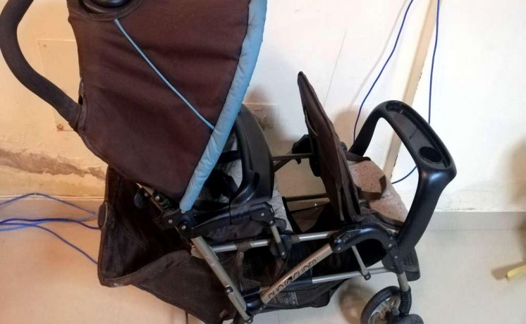 baby-trolley-for-twwens-big-0