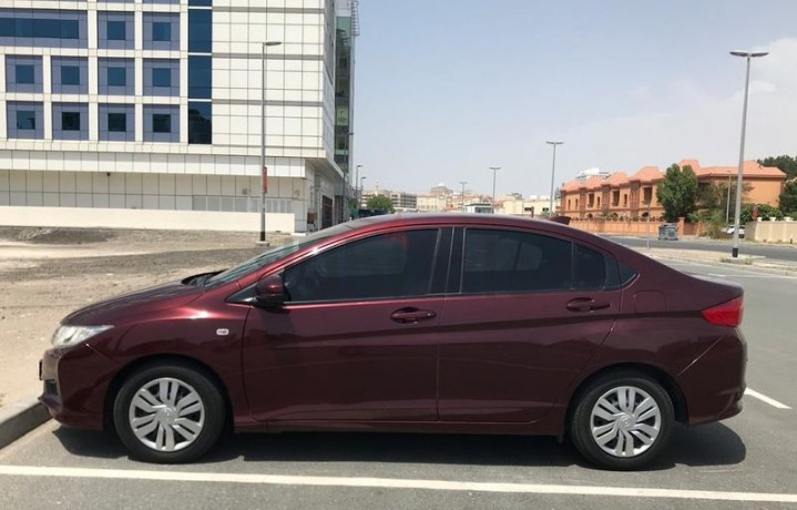 2017-honda-city-ex-gcc-specs-54250-km-big-7