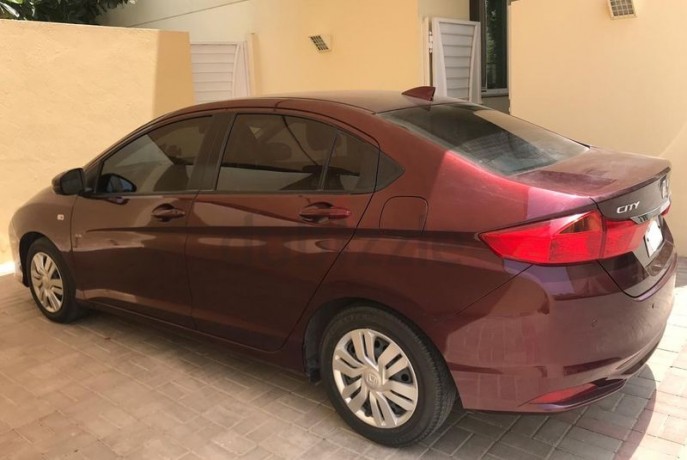 2017-honda-city-ex-gcc-specs-54250-km-big-5