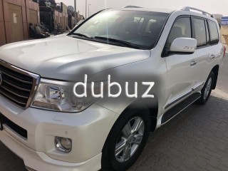 
                            
                            Land Cruiser V6 GXR  GCC Full options 31.000 KM only Without  accident
                            
                        