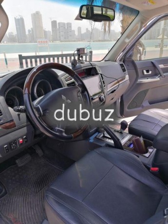mitsubishi-pajero-2016-big-2